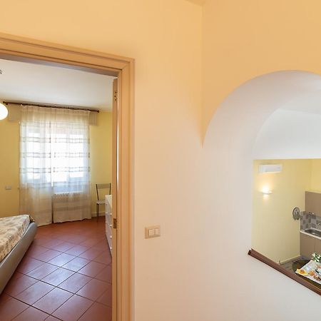 Villa Domus Salento Suites & Rooms Con Parcheggio Privato In Loco Lecce Exterior photo