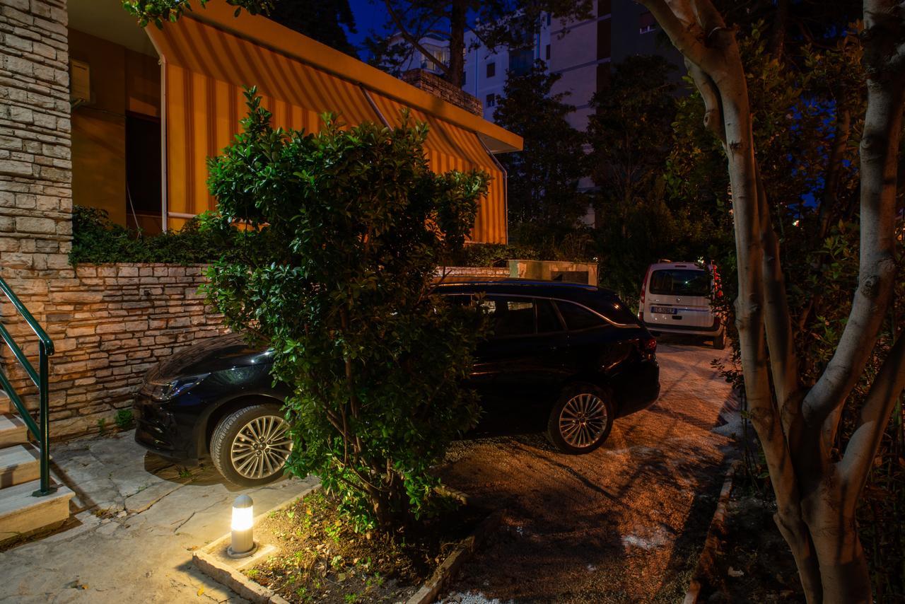 Villa Domus Salento Suites & Rooms Con Parcheggio Privato In Loco Lecce Exterior photo